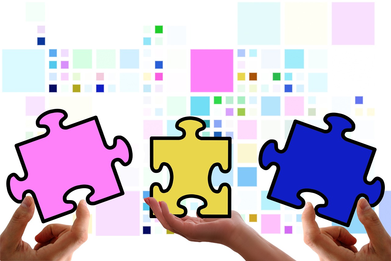 Cross-Cultural Communication in Humanitarian Teams