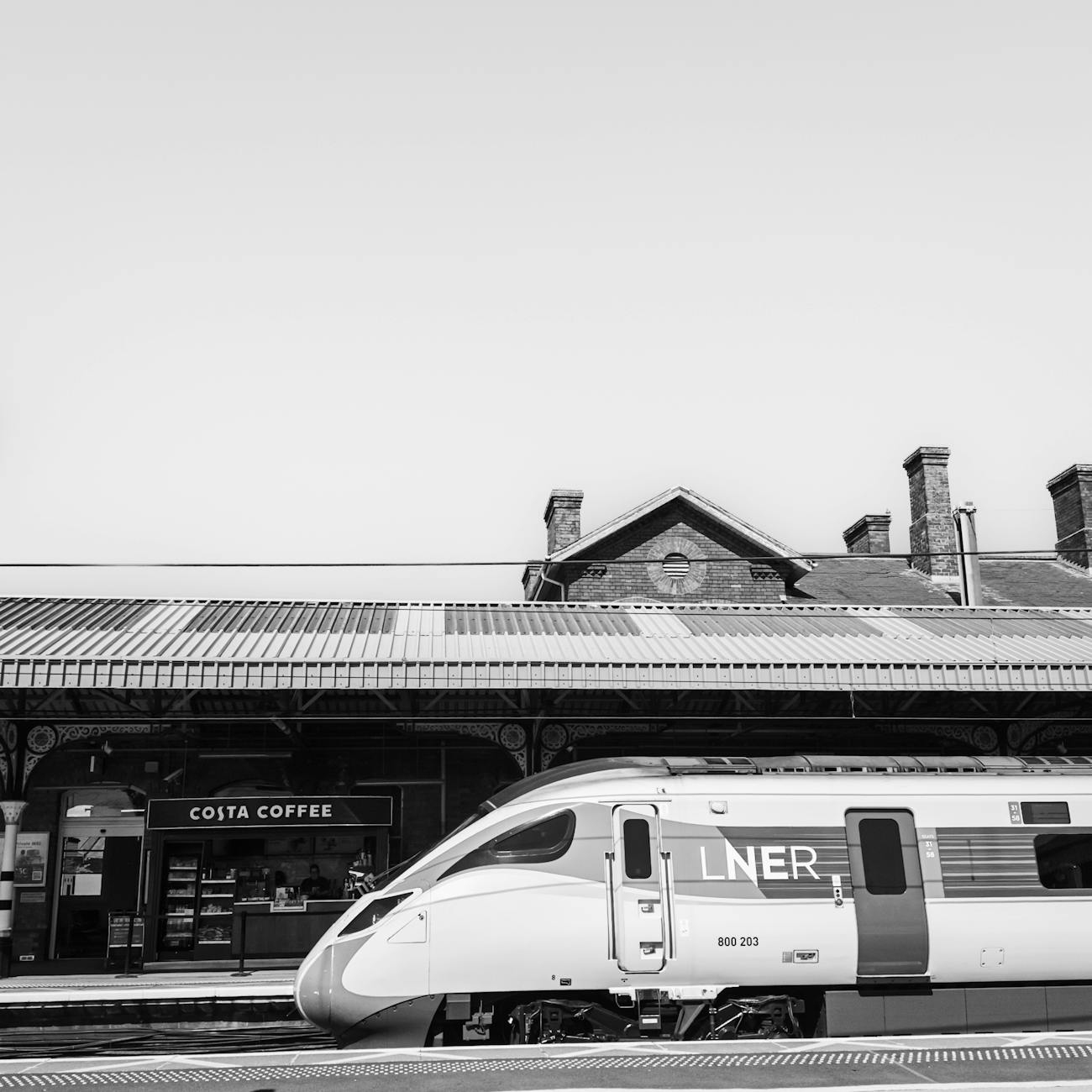 Customer service standards in train station retail areas
