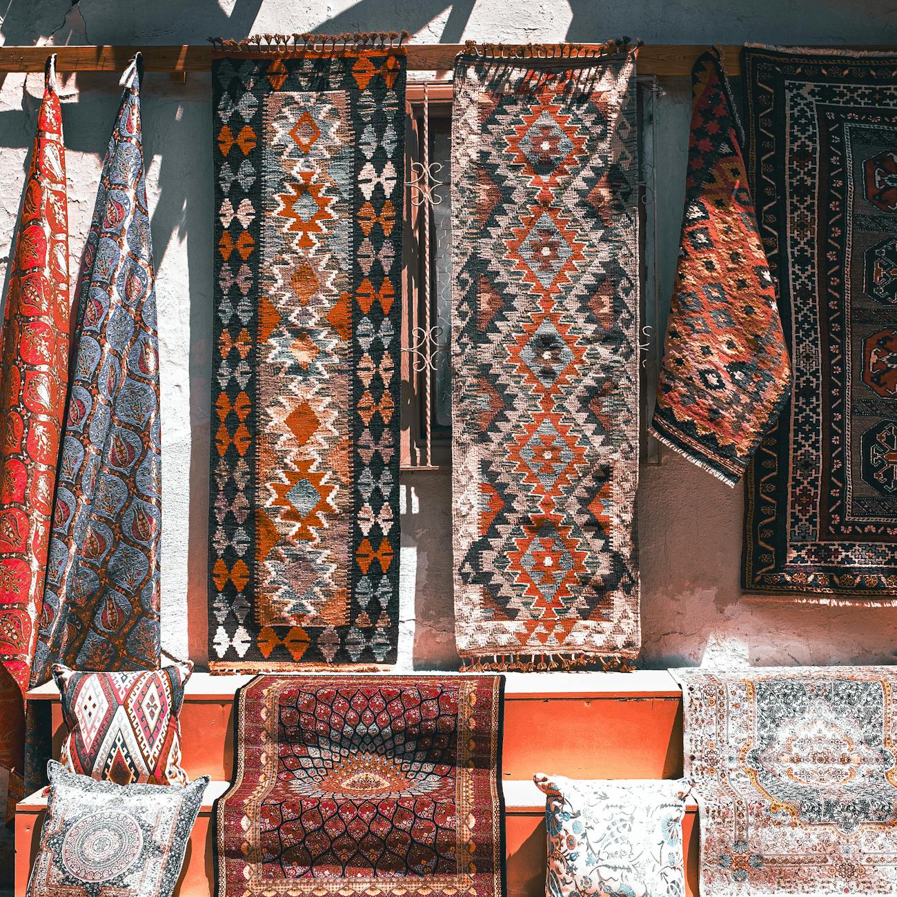 Display and Storage of Textiles