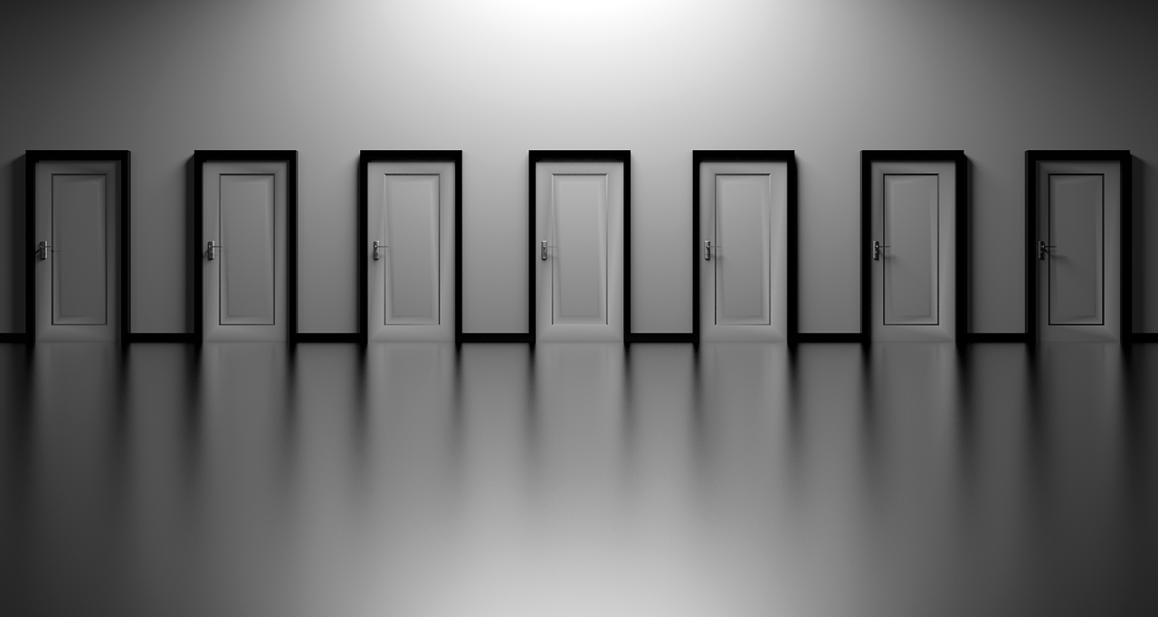 Data-Driven Decision Making in Defense Projects